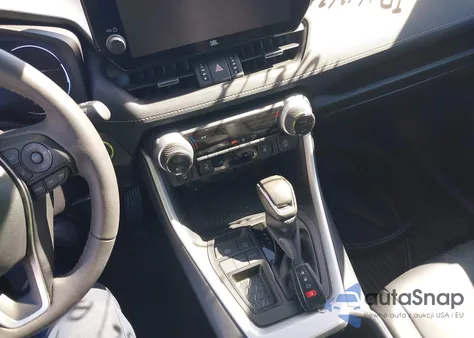 2024 Toyota Rav4 Xle Premium from USA, damaged, VIN 2T3C1RFV0RC262211